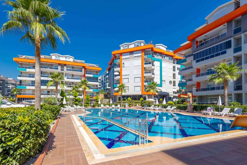 Four-Bed Alanya Penthouse - Kestel