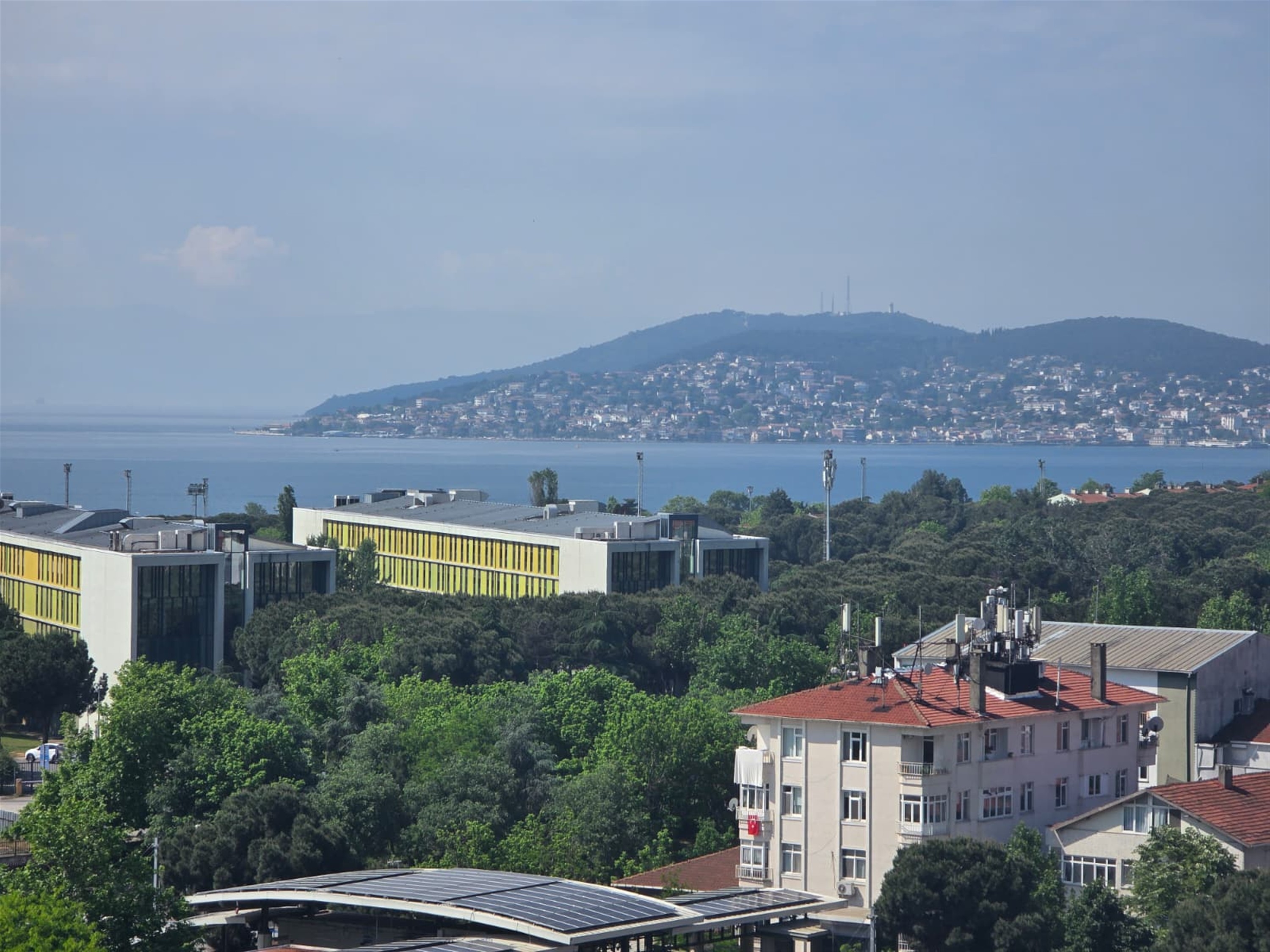 Istanbul Asian Side Property With Beautiful Sea & Nature Views - Lush green surroundings