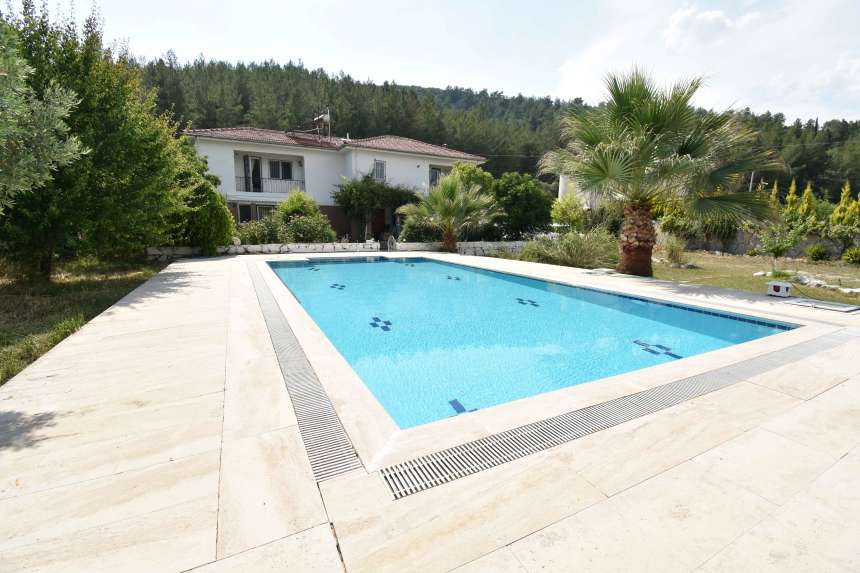 Detached Villa In Uzumlu, Fethiye For Sale - A lovely villa on a huge private plot