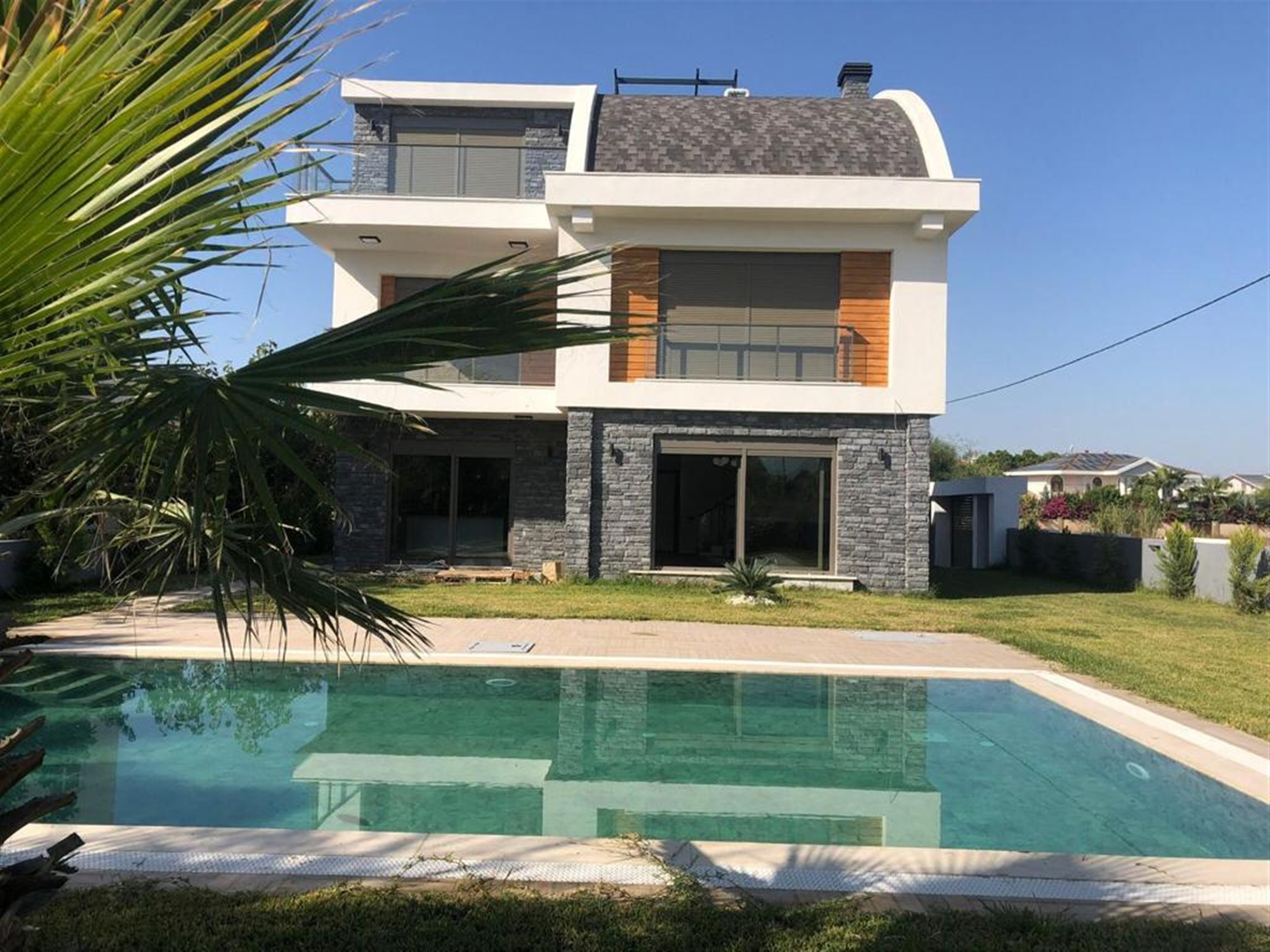 Spotless Villa For Sale in Belek, Antalya With A Private Pool & Spa Facilities - Property Investment In Belek
