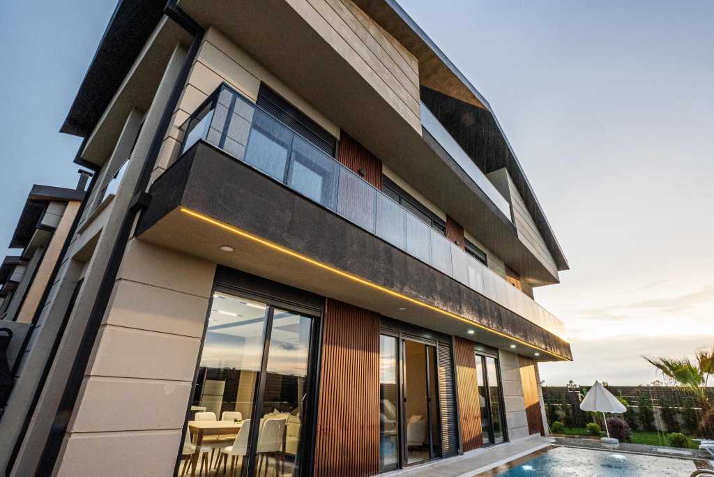 Antalya 4-Bedroom Villa - Belek