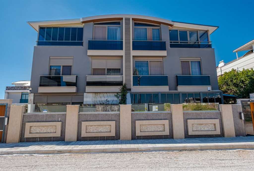 7-Bed Antalya Villa - Muratpasa