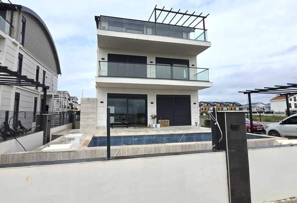 4 Bedroom Villa In Antalya - Belek