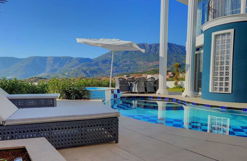 4-Bed Villa in Alanya - Kargicak