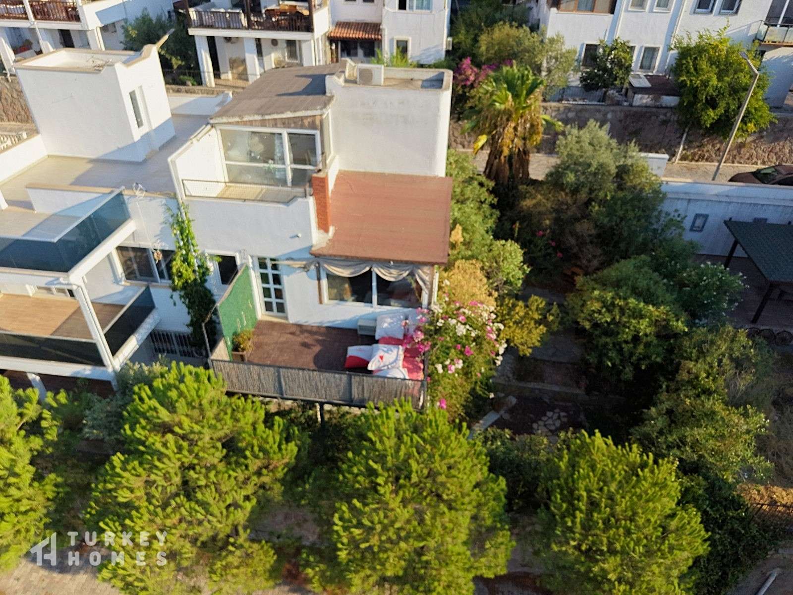 Nature-View Bodrum Property For Sale In Bitez - A lovely property with a garden