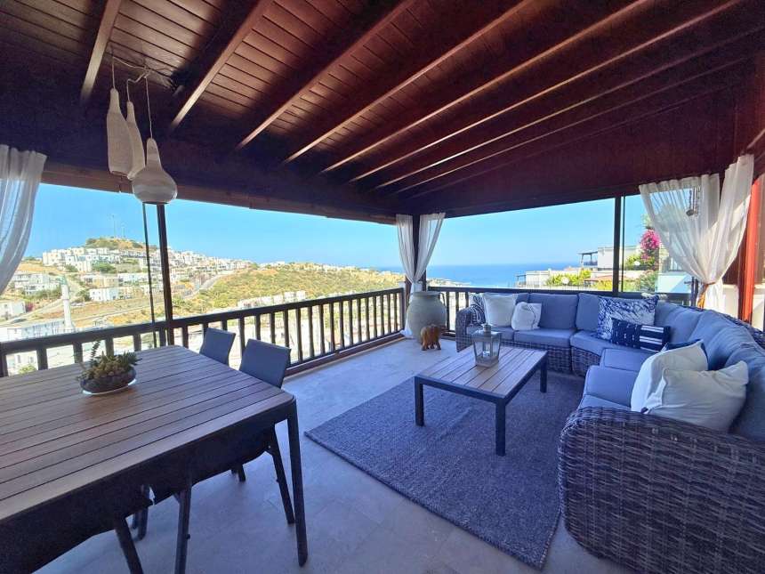 Key-Ready Sea View Bodrum Apartment For Sale In Gumusluk - Fantastic sea view property