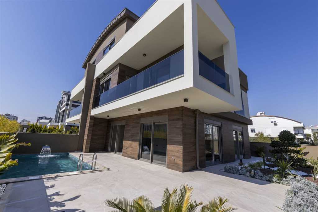 4-Bed Antalya Villa - Guzeloba