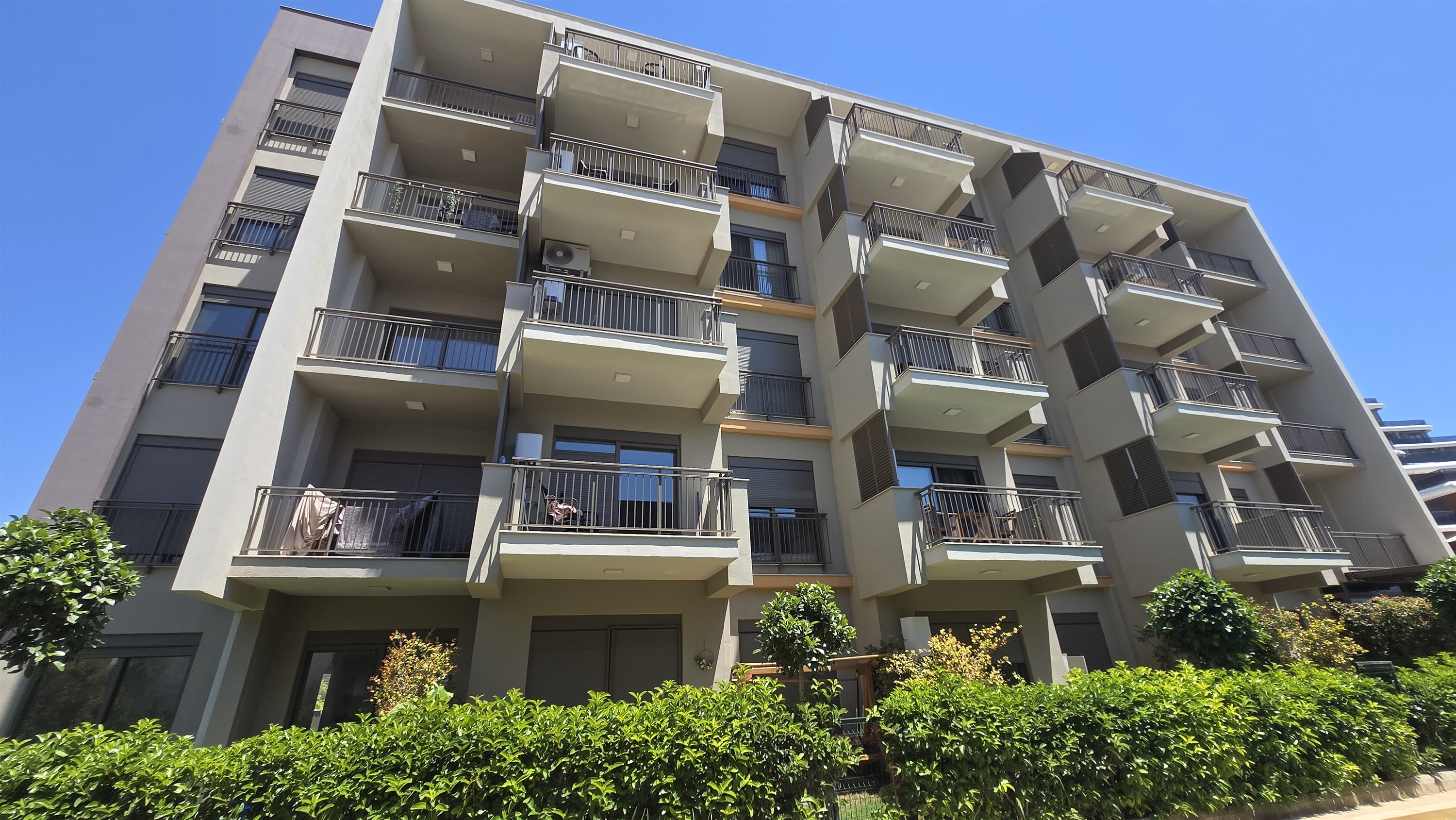 Garden Apartment For Sale In Antalya - Buy Antalya Property Investment In Altintas Near The Airport