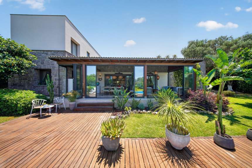 Impeccable Bodrum Villa For Sale In Yalikavak - Beautiful architecture