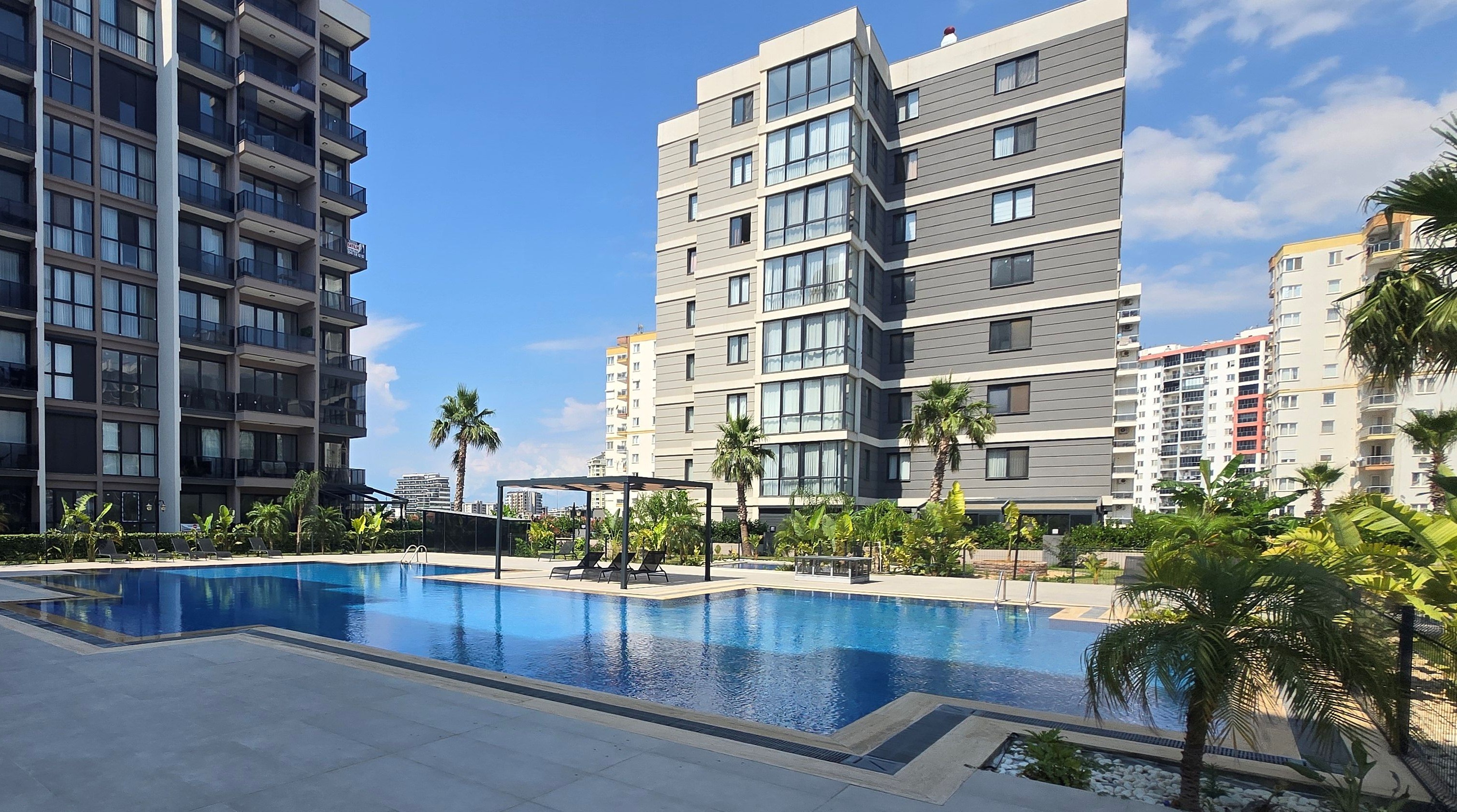 Divine 1-Bedroom Properties For Sale In Antalya - Property Investments In Altintas With A Shared Pool & Sports Facilities