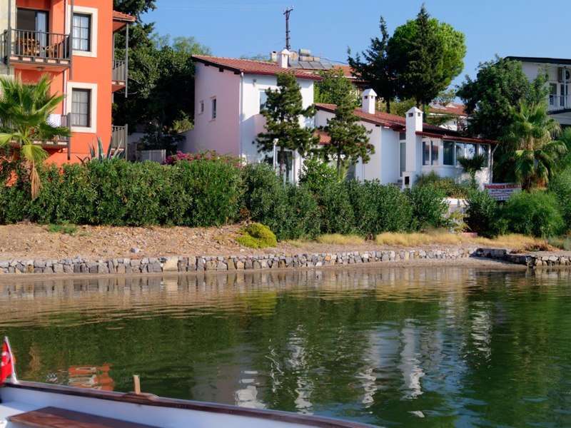 Exclusive Waterfront Sovalye Island Villa - Private Beach