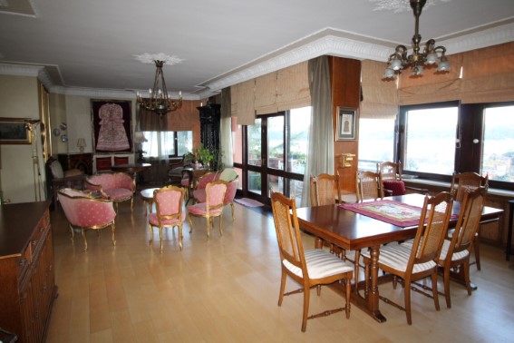 Prestigious Bosphorus View Apartments For Sale in Yenikoy, Istanbul - Lounge/diner