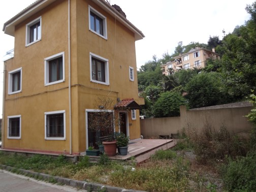 Three Storey Istanbul Villa For Sale- Close To The Bosphorus - Exterior