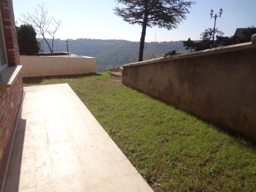 Four Bedroom Garden Duplex Villa For Sale in Tarabya, Istanbul - Private garden