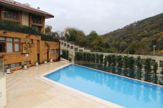Istanbul Luxury Garden Apartment For Sale in The Prestigious Sariyer Area - Exterior